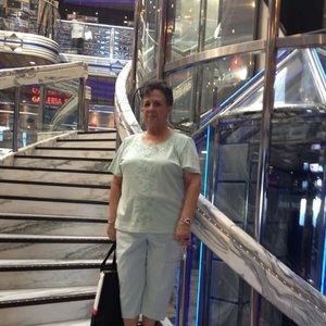 Meet your Posher, Sandra